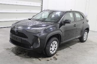 damaged passenger cars Toyota Yaris Cross  2024/2