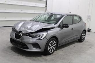 Unfallwagen Renault Clio  2023/3