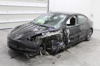 uszkodzony samochody osobowe Tesla Model 3  2022/11