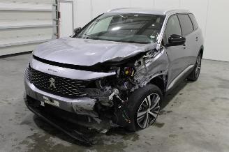 krockskadad bil auto Peugeot 5008  2024/2