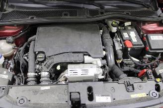 Peugeot 208  picture 16