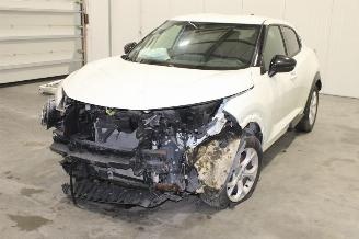 Damaged car Nissan Juke  2021/3