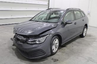 Damaged car Volkswagen Golf  2022/2