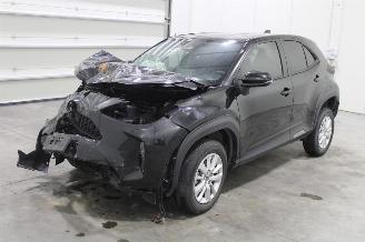 uszkodzony samochody osobowe Toyota Yaris Cross  2024/10