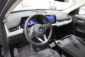 BMW iX1  picture 15