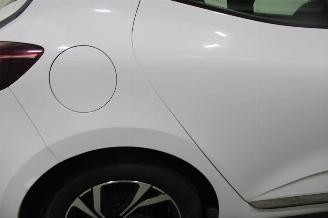 Renault Clio  picture 25