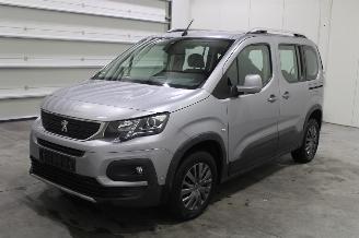Unfallwagen Peugeot Rifter  2018/8
