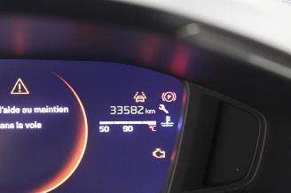 Peugeot 208  picture 13
