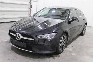 uszkodzony samochody osobowe Mercedes Cla-klasse CLA 200 Shooting Brake 2021/2
