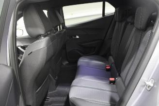 Peugeot 2008  picture 12
