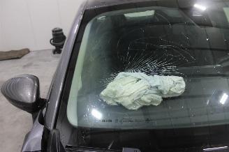 Peugeot 2008  picture 9