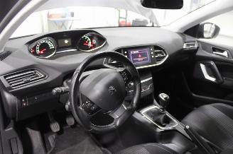 Peugeot 308  picture 10