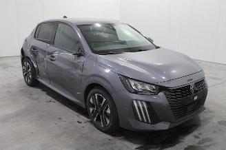 Peugeot 208  picture 2