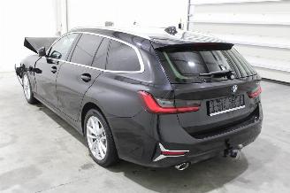 BMW 3-serie 330 picture 4