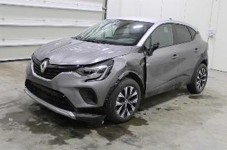 Renault Captur  picture 1