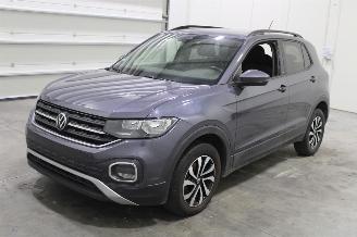 skadebil auto Volkswagen T-Cross  2022/8