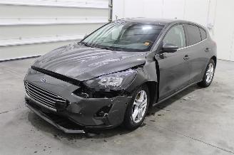 Schadeauto Ford Focus  2020/6