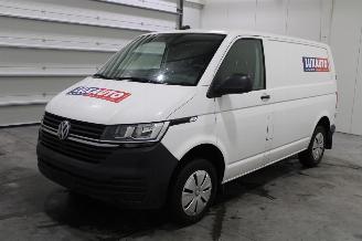Coche accidentado Volkswagen Transporter T6 2023/11