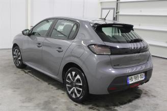 Peugeot 208  picture 4