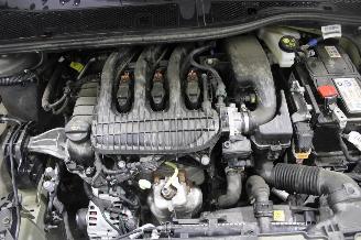 Peugeot 208  picture 16