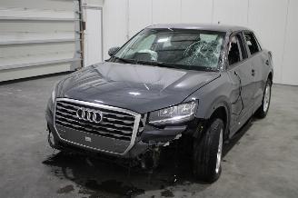 Schadeauto Audi Q2  2020/11