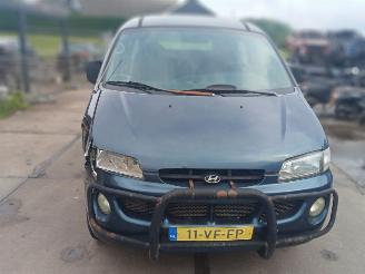 skadebil auto Hyundai H-200  1999/3