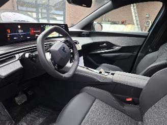 Peugeot 3008 NEW 3008 Hybride 2025 NL kenteken rijdend 16000km picture 12