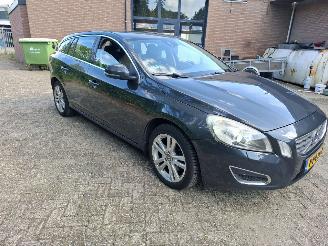 Volvo V-60 V60 T3 trekhaak 2013geen schade fijne auto vakantieklaar picture 5