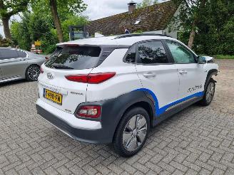 Hyundai Kona EV 64kWh Premium Sky picture 5
