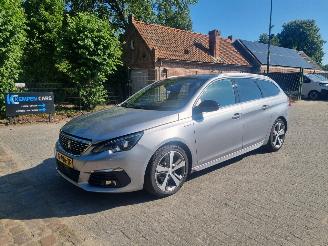 krockskadad bil auto Peugeot 308 Puretech 130 GT Line Pano 2021/2