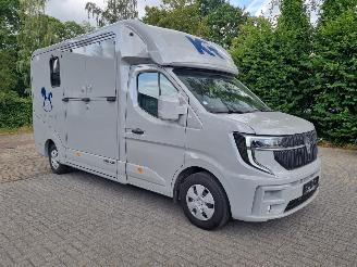 Renault Master 2.0 DCI Aut. Krismar Horsebox picture 2