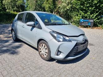 Voiture accidenté Toyota Yaris 1.5 VVT-I Y-oung Airco 2018/8