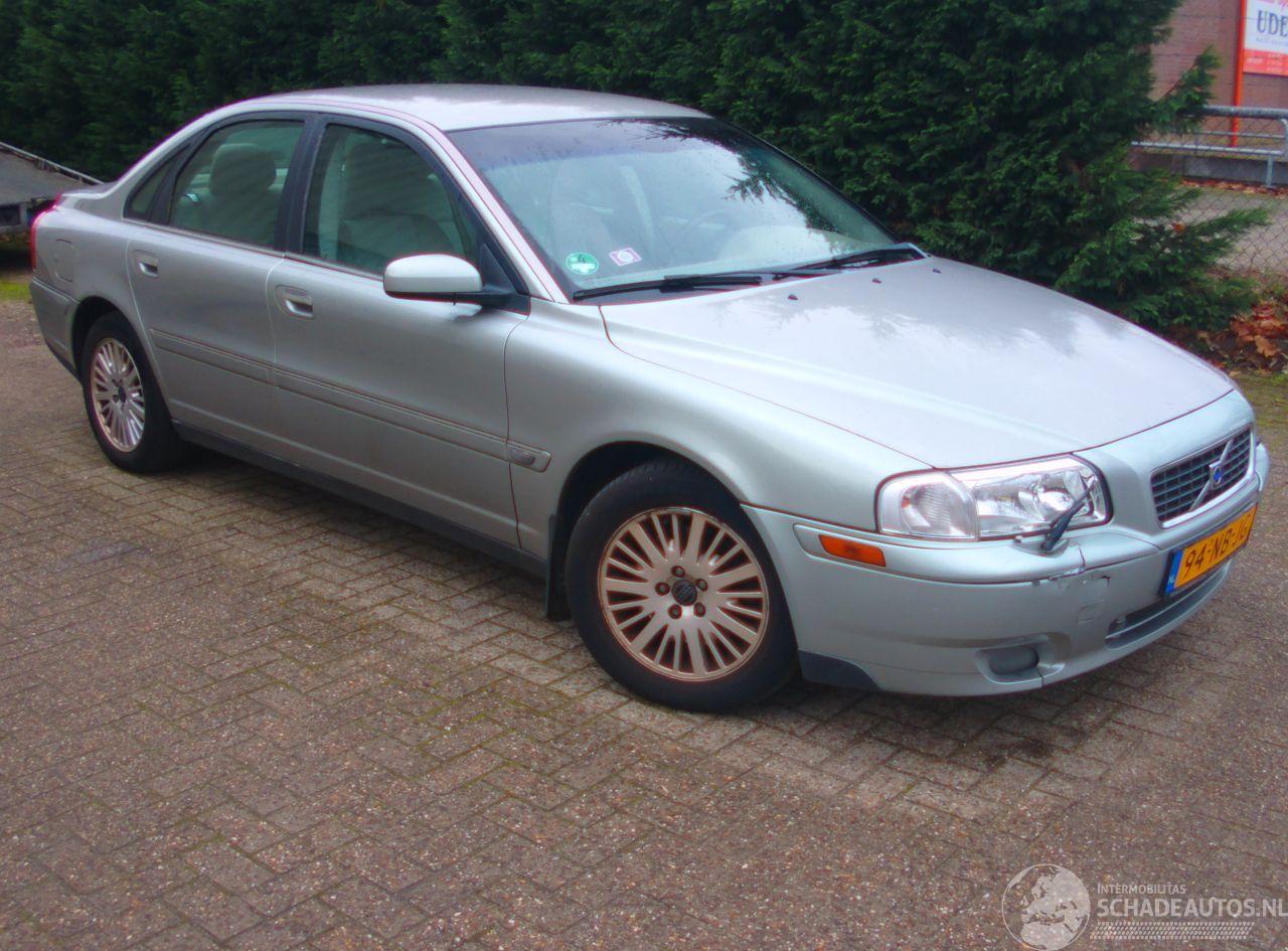 Volvo S-80 2.5t