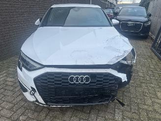 Audi A3 1.5 TFSI S -Tronic/MATRIX LED/NAVI/CLIMA/PDC/ picture 2