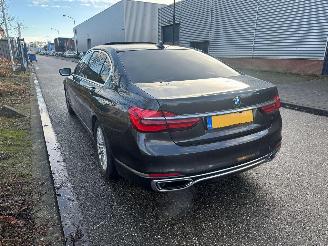 BMW 7-serie 740e LWB i-Performance / Full Options SCHADEVRIJ/ DAMAGED FREE/UNFALL FREI ! picture 7