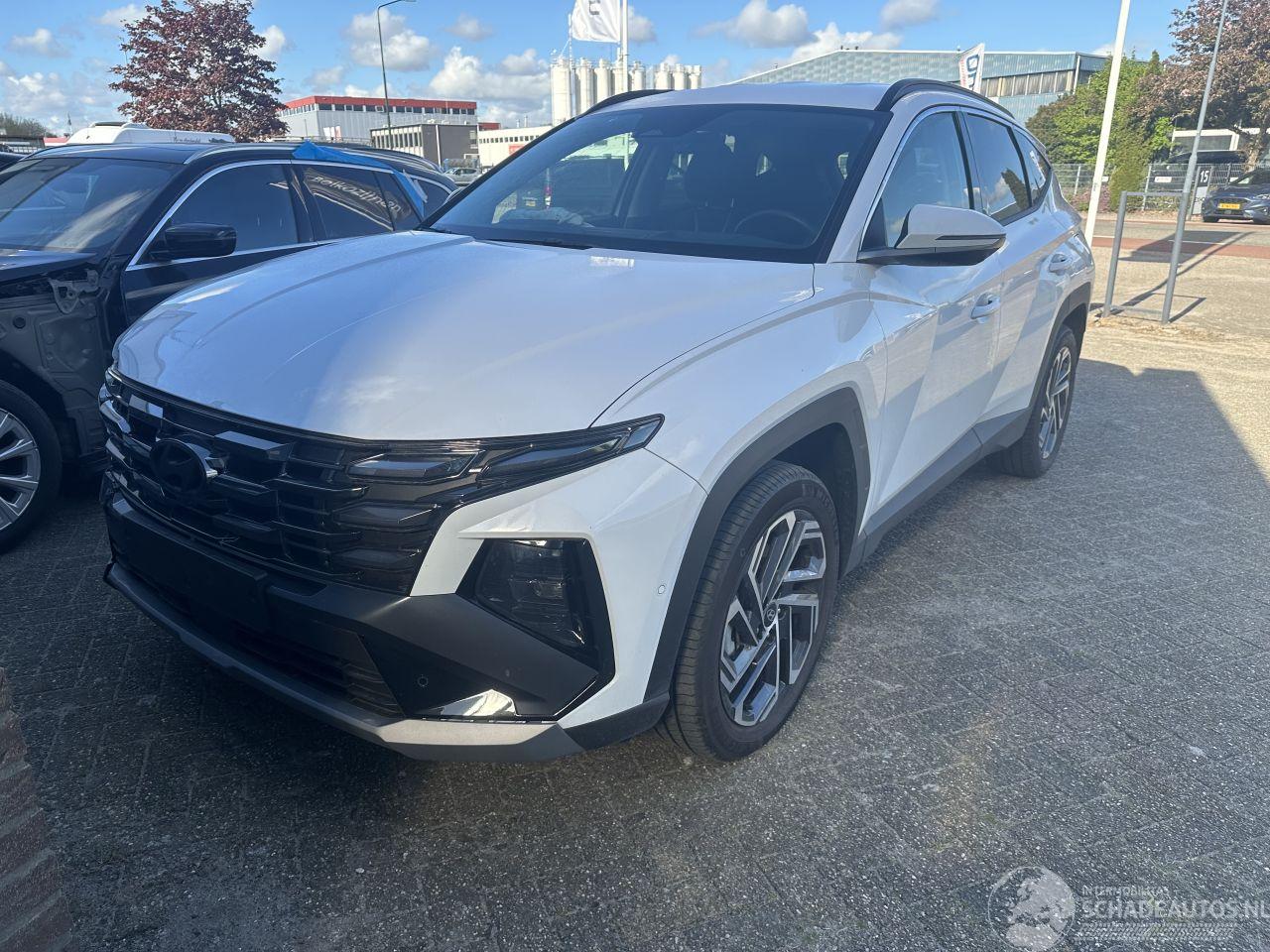 Hyundai Tucson 1.6 T-GDI / NEW MODEL / MINIMAL DAMAGE