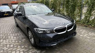krockskadad bil auto BMW 3-serie M Sport Line PANO/NAVI/LEDER/CLIMA/STOELVERW V+A VOL SCHADEVRIJ! 2020/8