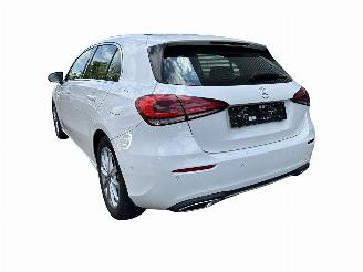 krockskadad bil auto Mercedes A-klasse A180d GROOT SCHERM/LED/CAMERA 2019/7