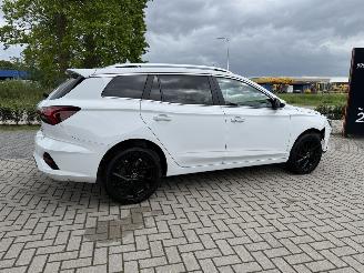 MG MG5 Electric 61kWh Long Range 157PK Aut. Luxury picture 9