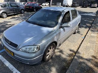 Vaurioauto  passenger cars Opel Astra 1.6 airco 2002/11