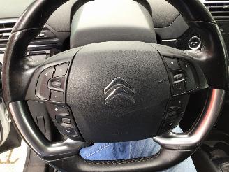 Citroën C4 PICASSO 2.0 blueHDI INTENSIVE lichte rijbare schade picture 9