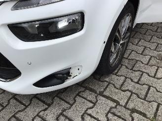 Citroën C4 PICASSO 2.0 blueHDI INTENSIVE lichte rijbare schade picture 16