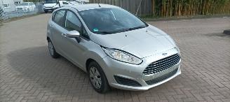Schadeauto Ford Fiesta  2016/6