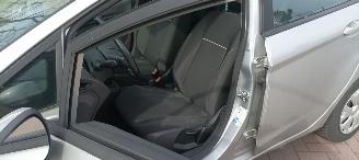 Ford Fiesta  picture 16