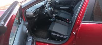 Citroën C3 You! 1.2-Benzine 83pk Airco Stoelverwarming Lichtautomaat Drivelane assistent Led koplampen led Dagrijverlichting Dab audio systeem Bi-Color pearl metallic Lak picture 13