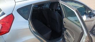 Ford Fiesta Bj 6-2016 1.5-TDCI euro6 Airconditioning Led verlichting Parkeersensoren Stoelverwarming leren stuurwiel picture 15