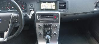 Volvo V-60 Cross Country 5-Cil 2.4 190pk Automatik 4x4 Leder Navi Xenon Led Climatecontrol CruiseControl Stoelverwarming Lichtautomaat Privacyglas Regensensor Trekhaak picture 22
