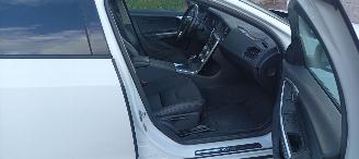 Volvo V-60 Cross Country 5-Cil 2.4 190pk Automatik 4x4 Leder Navi Xenon Led Climatecontrol CruiseControl Stoelverwarming Lichtautomaat Privacyglas Regensensor Trekhaak picture 26