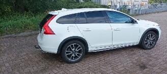 Volvo V-60 Cross Country 5-Cil 2.4 190pk Automatik 4x4 Leder Navi Xenon Led Climatecontrol CruiseControl Stoelverwarming Lichtautomaat Privacyglas Regensensor Trekhaak picture 8
