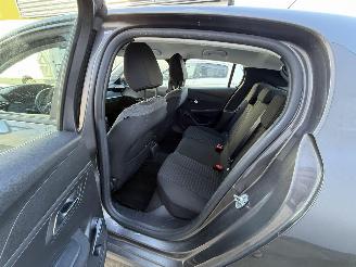 Peugeot 208 1.2 PureTech Active AIRCO - CARPLAY - LED picture 9